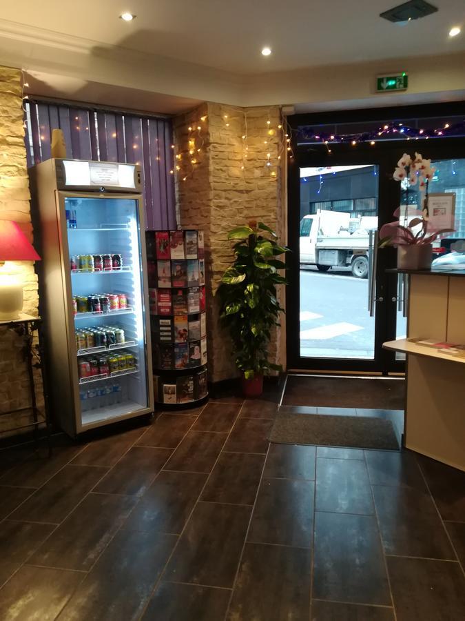 Hotel Du Globe 18 Париж Екстериор снимка
